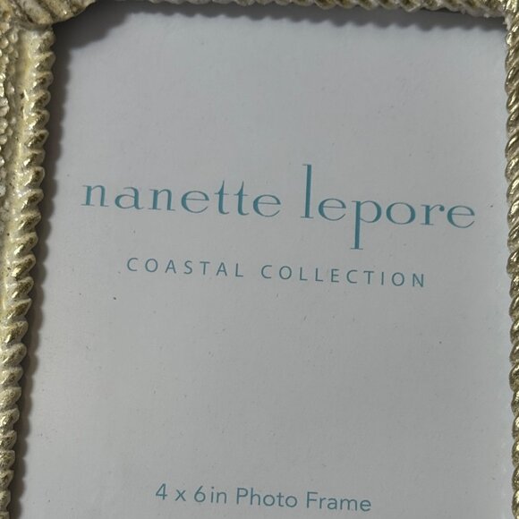Nanette Lepore Coastal Collection 4x6 Photo Frame With Sea Shell & Coral Design - Picture 3 of 7